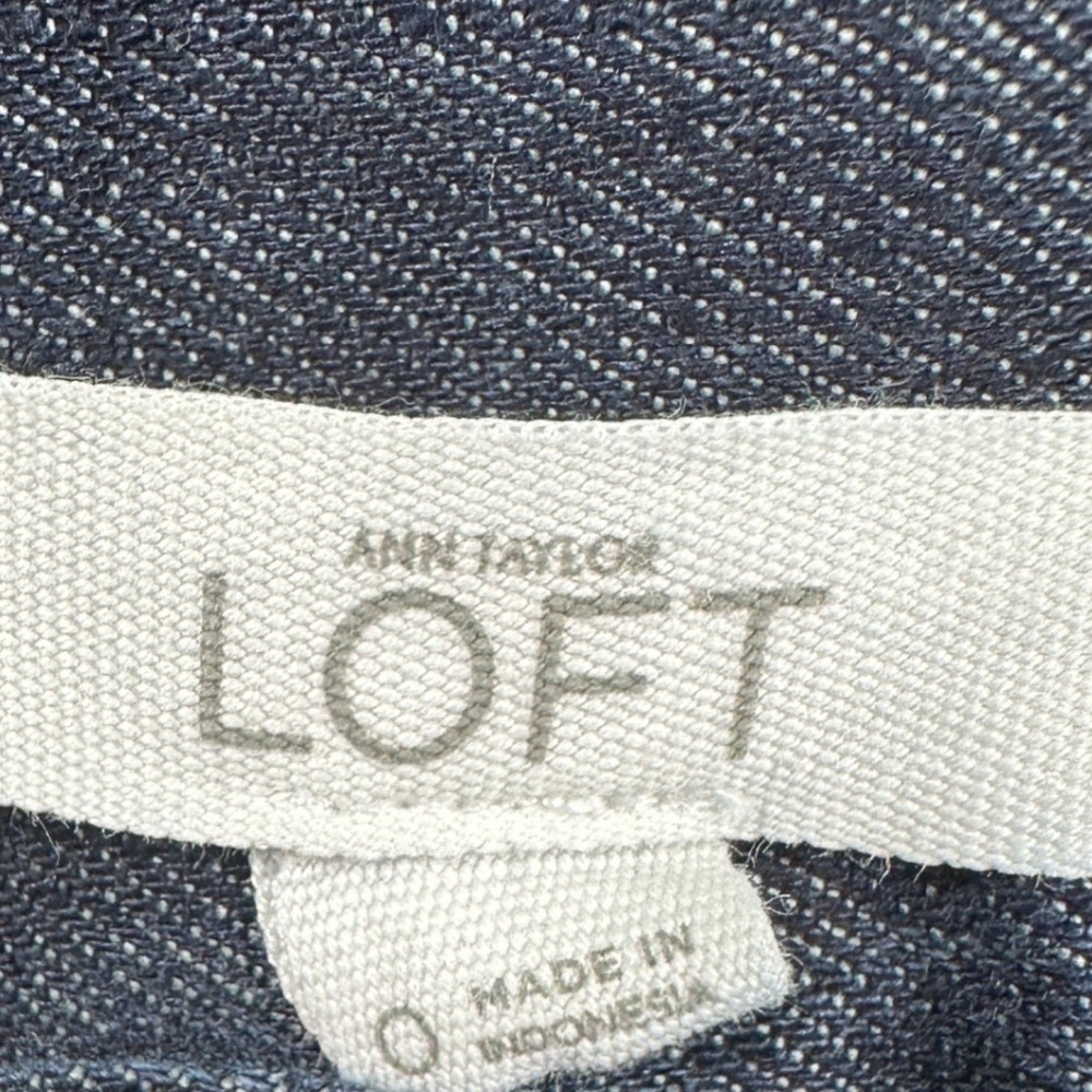 LOFT Riviera Denim Shorts Women Sz 0 Dark Wash Indigo Blue 100% Cotton Casual - Picture 4 of 9